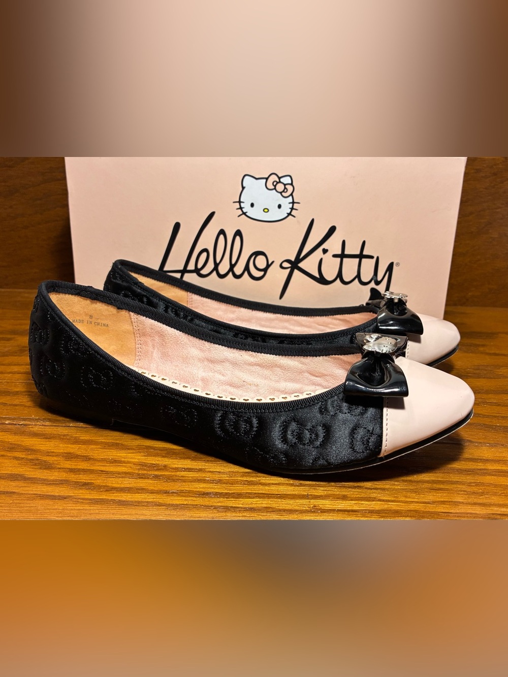 Hello Kitty Quilted Satin Patent Bow Cap Toe Ballet Flats Black Pink Dauphine 8